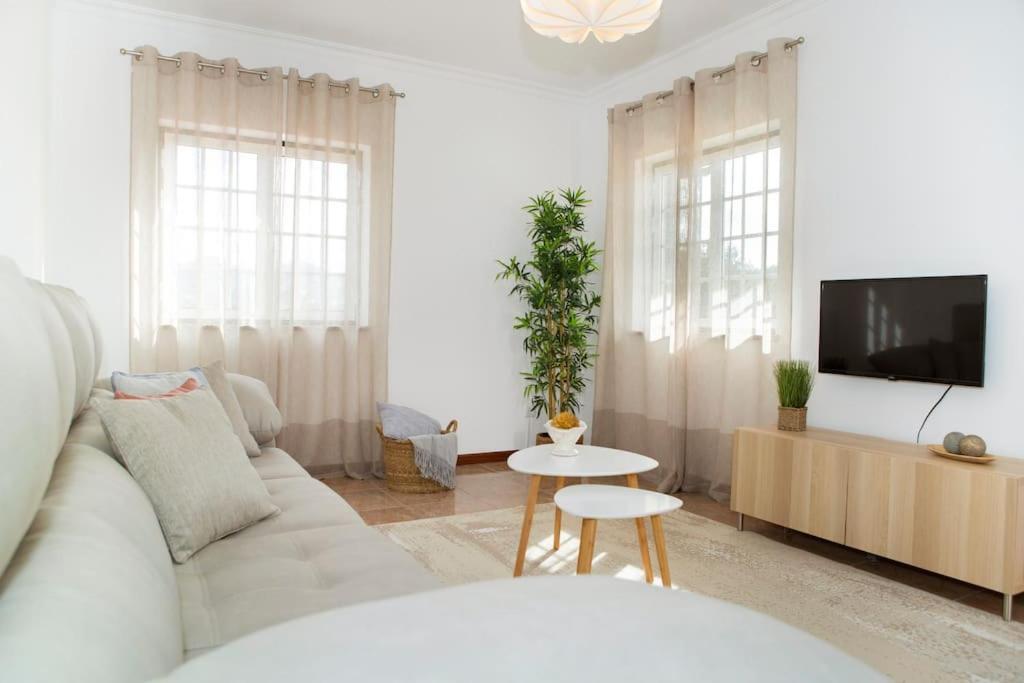 Entrevillas Alojamento Local, Apartamento T2 Arcos de Valdevez Bagian luar foto